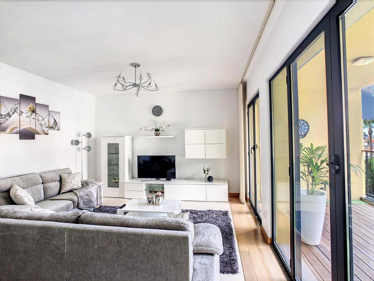 Samya Apartment By Lovelystay Funchal  Exteriör bild